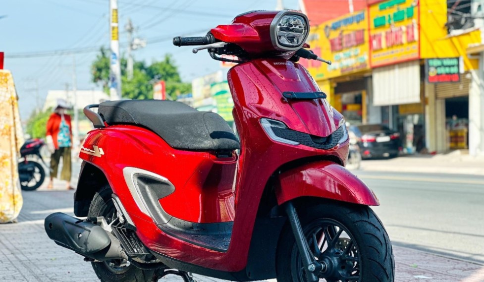 Tin xe trưa 10/9: ‘Tân binh’ xe ga Honda 160cc đẹp hơn SH giảm giá cả chục triệu, đẩy SH Mode ra rìa