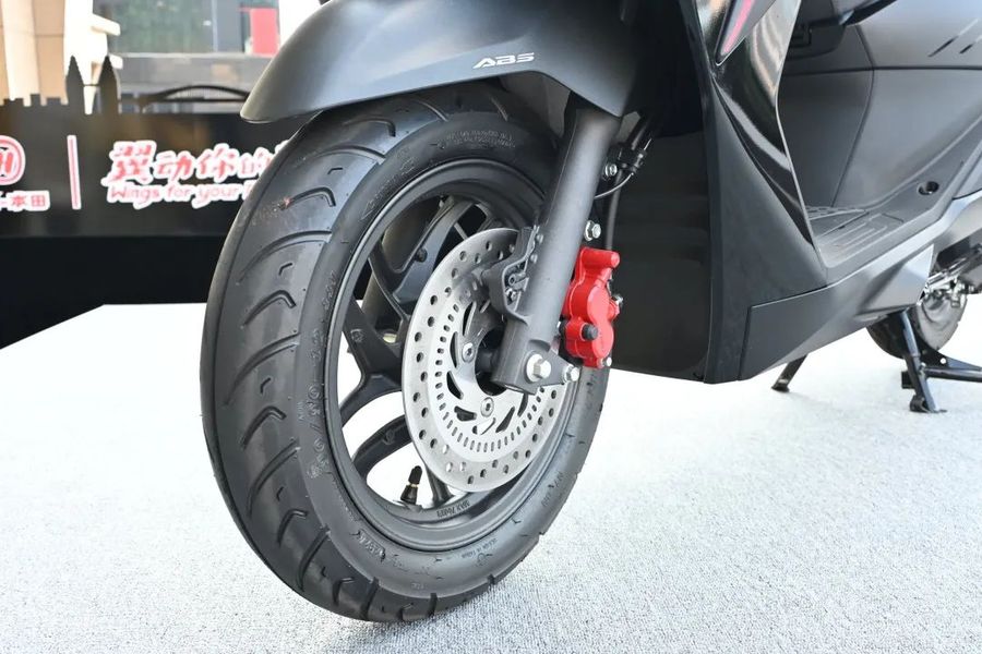 Honda chính thức ra mắt ‘chiến binh xe ga’ 125cc mới thế chân Air Blade, có ABS, giá 30,9 triệu đồng