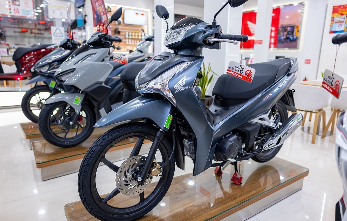 Bảng giá xe Honda Future 125 FI 2024 cuối tháng 9/2024 giảm cực mạnh, át vía Wave Alpha và RSX vì rẻ