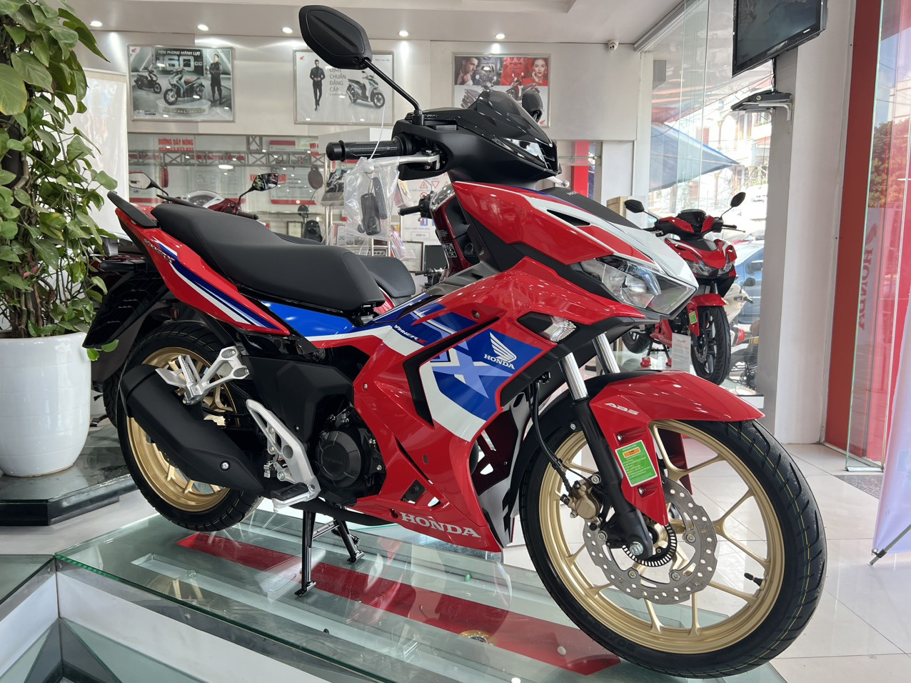 Bảng giá xe Honda Winner X tháng 10/2024 rẻ như Future, hút khách hơn cả Exciter vì giảm giá kỷ lục