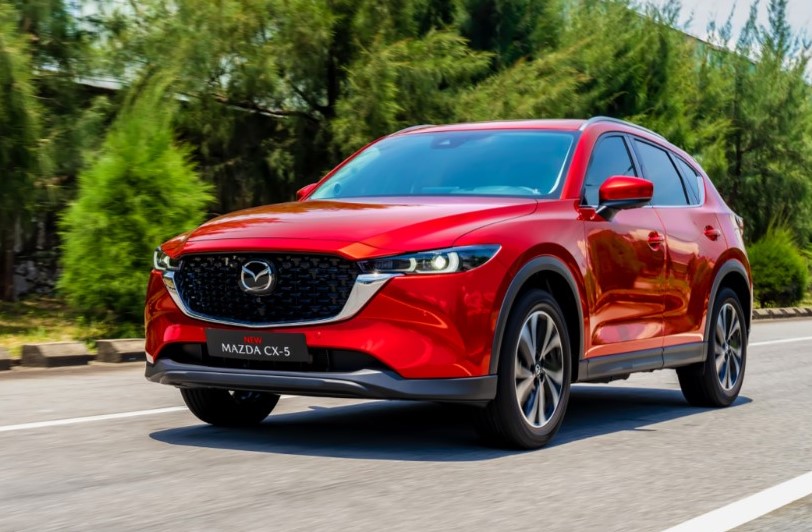 Top các mẫu SUV hạng C dưới 1 tỷ đáng mua nhất Việt Nam: Mazda CX-5 không phải lựa chọn duy nhất