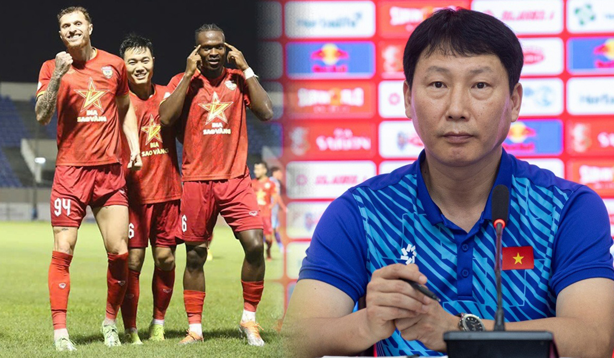 Thêm một tiền đạo hàng đầu V.League muốn xin nhập tịch Việt Nam, HLV Kim Sang Sik mừng thầm?