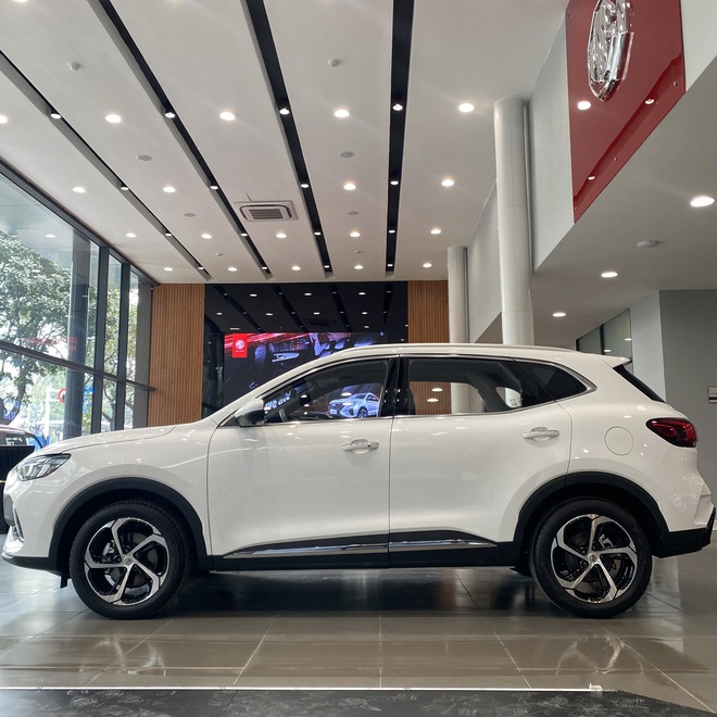 \'Chốt\' ngay đối thủ của Mazda CX-5 giảm đến 169 triệu đồng: SUV cỡ C mà giá cỡ A, rẻ hơn Kia Sonet