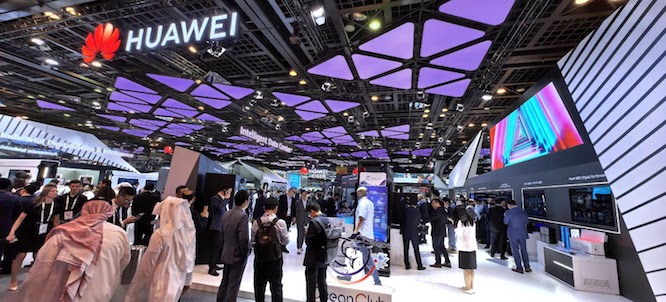 GITEX Global 2024: Huawei ra mắt chuỗi giải pháp chuyển đổi số thông minh cùng loạt sản phẩm chủ lực cho 10 ngành CN