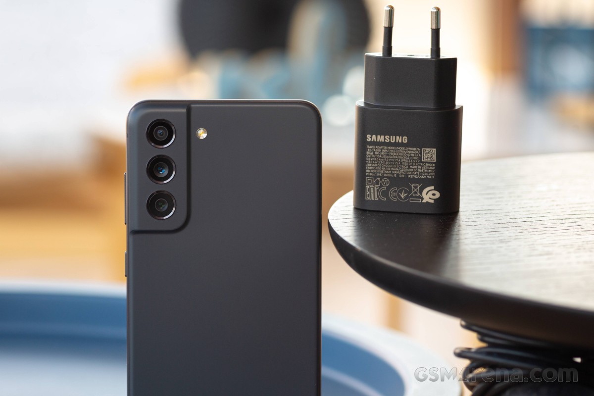 Chiến thần tinh hoa hội tụ Galaxy S21 FE vẫn còn hàng giá từ cao cấp xuống siêu rẻ vẫn hơn iPhone 16