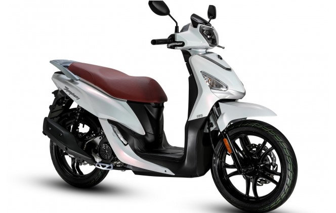 Tin xe trưa 16/11: ‘Tân vương xe ga’ đẹp hơn Honda SH ra mắt, có cả bản ABS 2 kênh, giá dự kiến rẻ