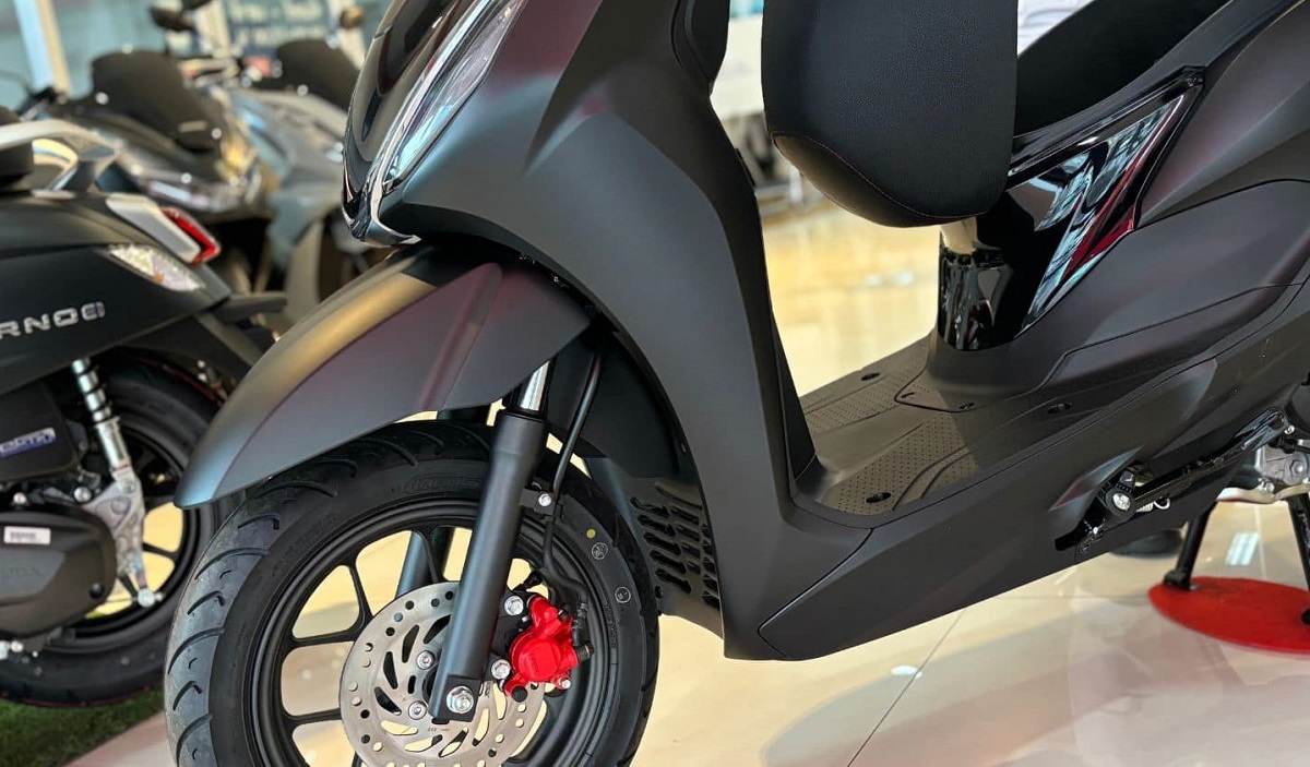 Honda chính thức mở bán ‘vua xe ga’ 125cc mới giá 41,8 triệu đồng: Thiết kế lấn át Vision và SH Mode