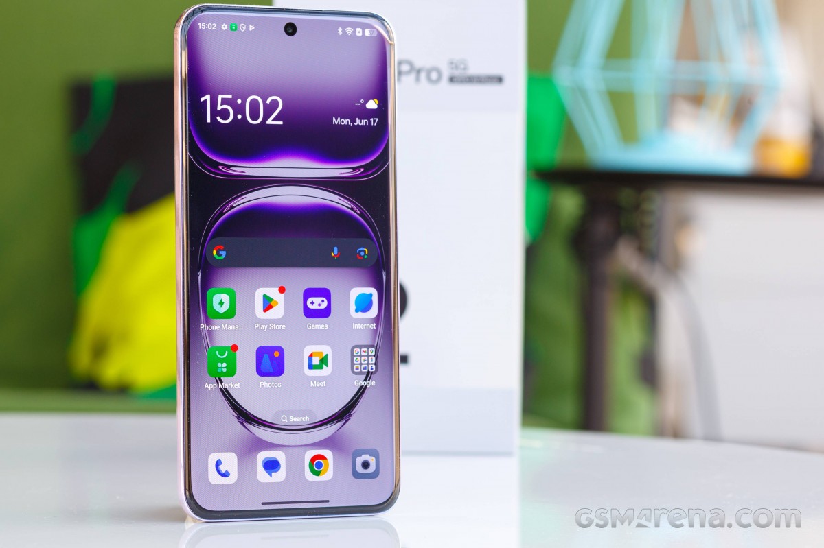 OPPO Reno12 Pro giá rẻ, ngoại hình đẹp, nhiếp ảnh hàng đầu càn quét phân khúc cao cấp, xô đổ Galaxy S24 Ultra