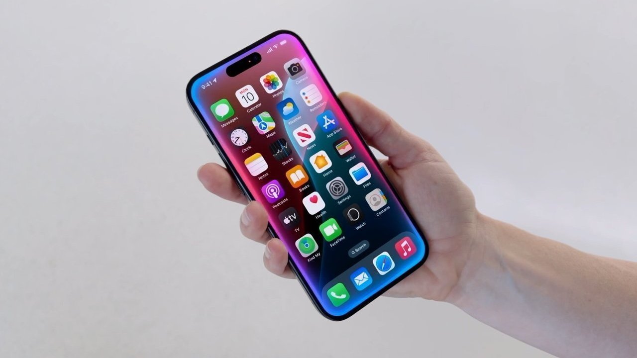 Tính năng AI mới trên iOS 18.2 khiến iPhone ‘nóng ran’, người dùng chỉ biết than trời