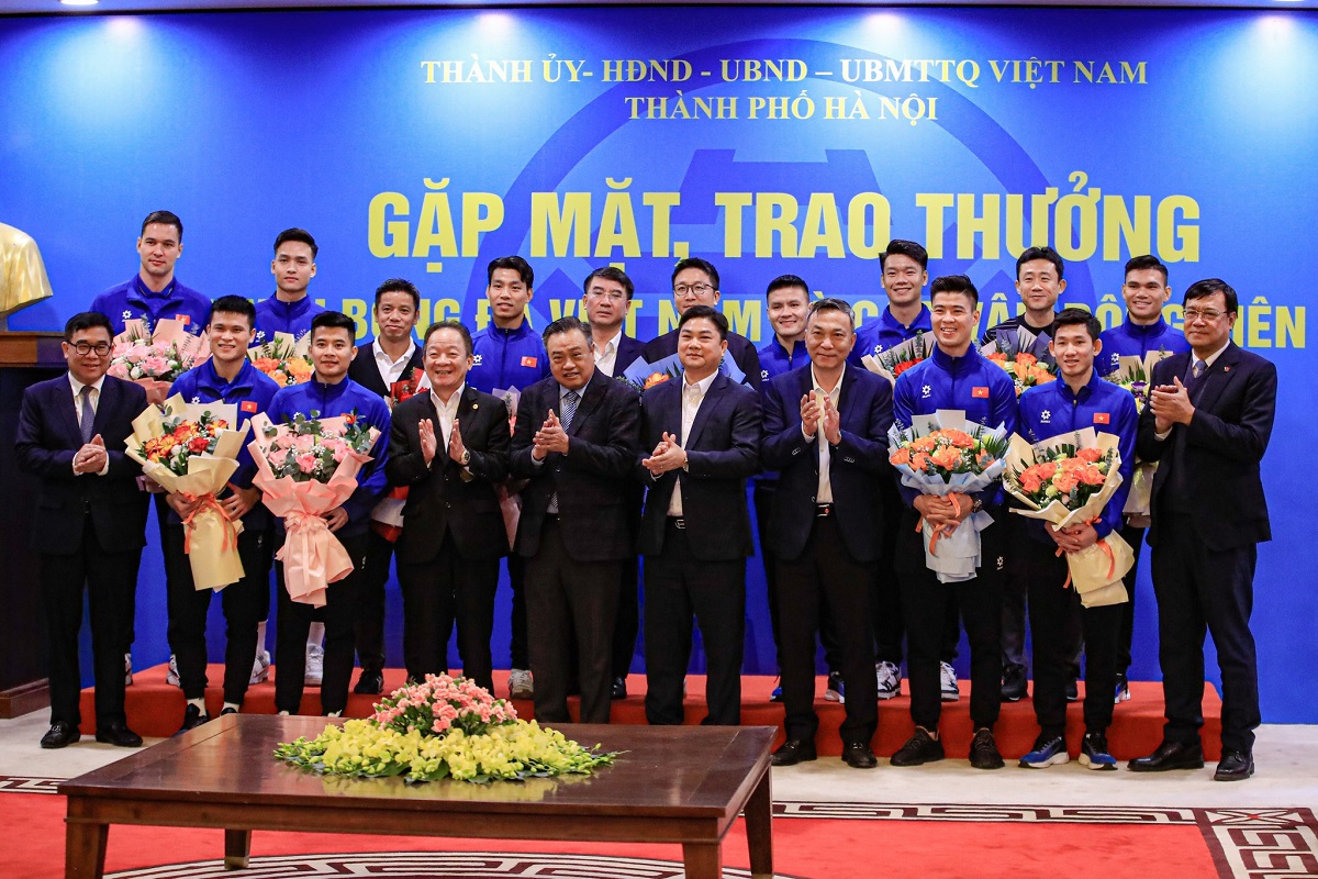 Bầu Hiển của quyết định gây choáng, ngôi sao ĐT Việt Nam hưởng lợi lớn sau AFF Cup 2024