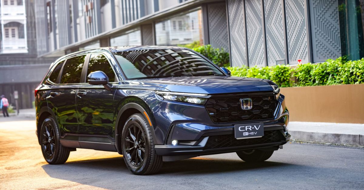 Giá lăn bánh Honda CR-V cuối tháng 1/2024: Tưng bừng ưu đãi, ‘chơi tất tay’ với Mazda CX-5