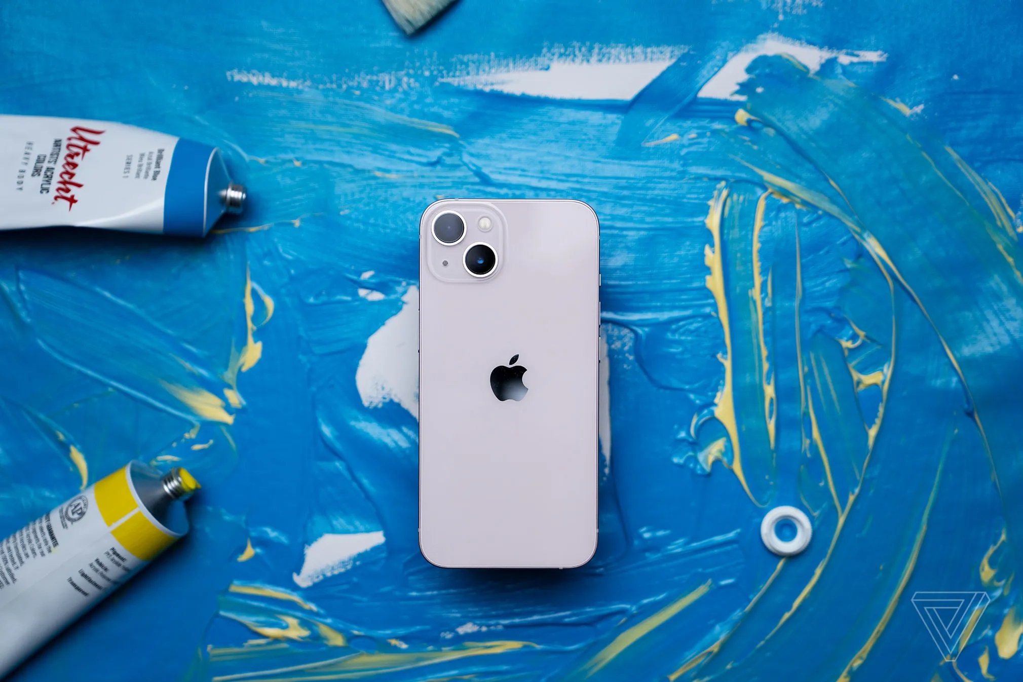 iPhone 13 rẻ tung trần đầu tháng 3, chỉ từ 10 triệu trang bị xịn sò như iPhone 16, áp chế Galaxy A55