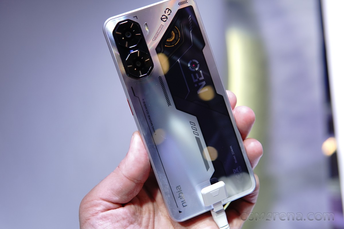 Bộ đôi gaming phone giá rẻ trình làng, thiết kế chất như iPhone 16, màn lớn, pin khủng át vía Galaxy S25