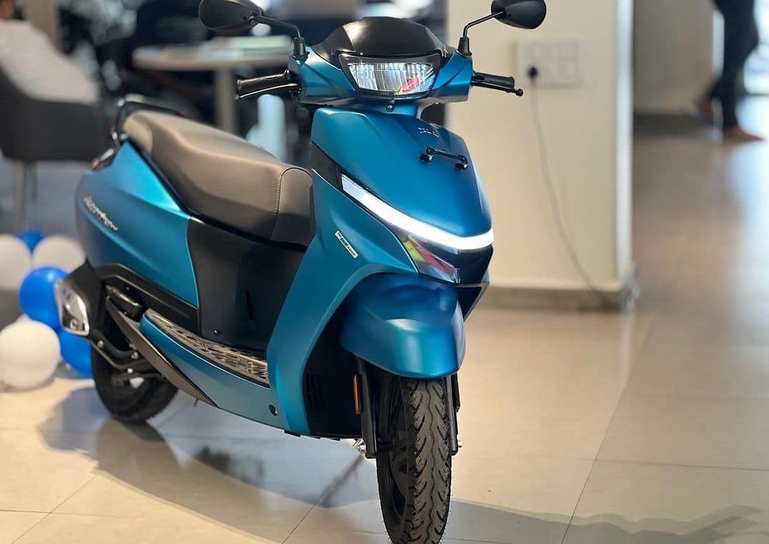 ‘Vua xe ga’ 113cc mới giá 20,8 triệu đồng chính thức ra mắt: Rẻ hơn Honda Vision, đẹp lấn át SH Mode