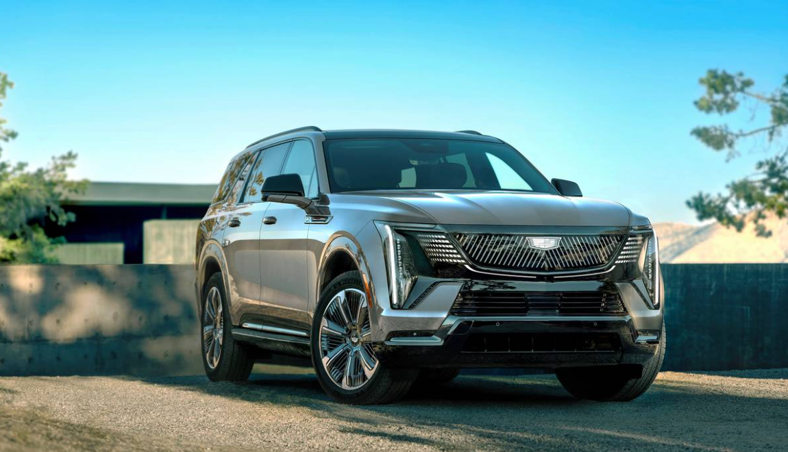 SUV ‘khủng long’ nhà Cadillac chào sân: Siêu dài, siêu mạnh, siêu sang 