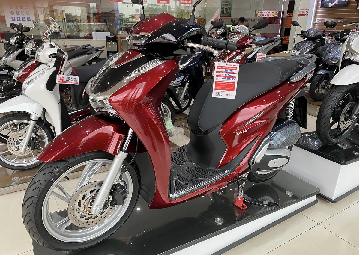 Bảng giá xe máy Honda tháng 3/2025 giảm cực mạnh: Khách Việt đổ xô săn SH, Vision và Air Blade vì rẻ