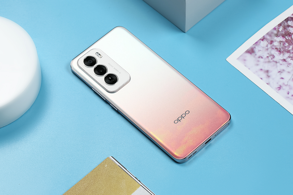 OPPO Reno12 5G chốt giá 9,5 triệu giữa tháng 3, rẻ át vía Galaxy S24, iPhone 15