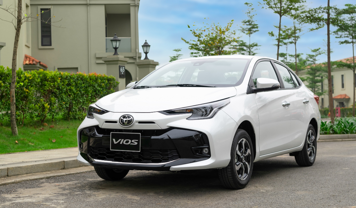 Lý do Toyota Vios vẫn ‘chiếm sóng’ trong phân khúc sedan hạng B sau hơn 2 thập kỷ