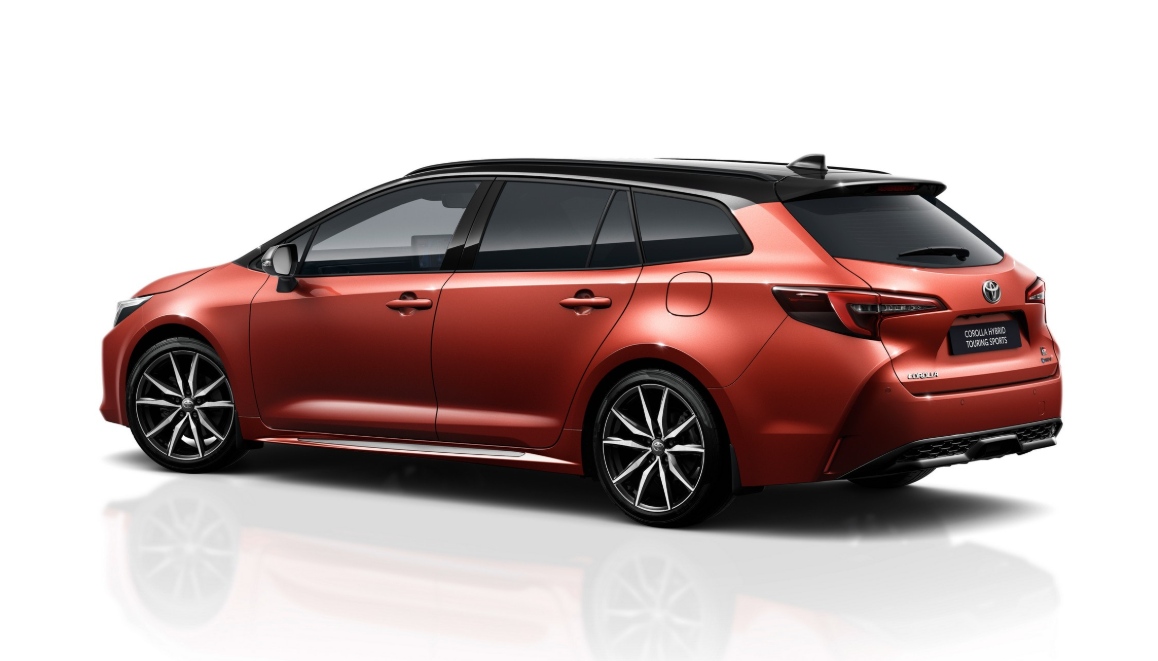 Toyota ra mắt mẫu hatchback động cơ hybrid, đẹp át vía Honda Civic hatchback, tiết kiệm hơn Mazda 3