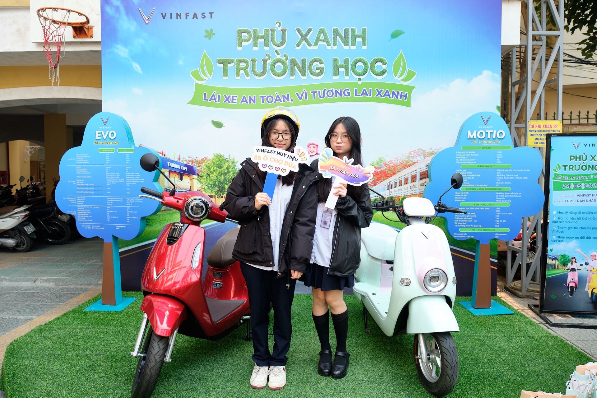 Sau chuỗi sự kiện Phủ Xanh Trường Học, nhiều học sinh quyết định chuyển đổi sang phương tiện xanh
