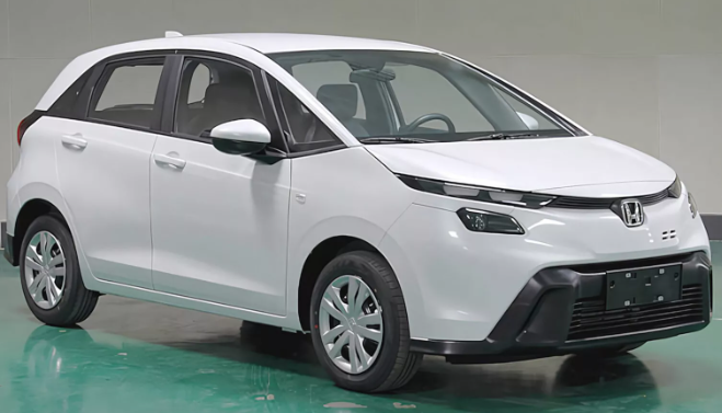 Honda ra mắt mẫu hatchback cỡ B, nhìn như Toyota Yaris, chạy êm hơn, đối đầu Suzuki Swift