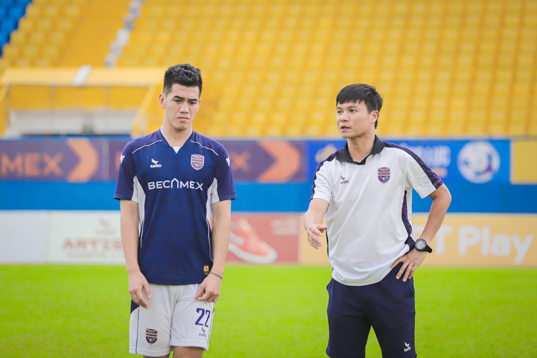 Thẳng tay gạch tên \'công thần\' ĐT Việt Nam, HLV tại V.League trả giá đắt