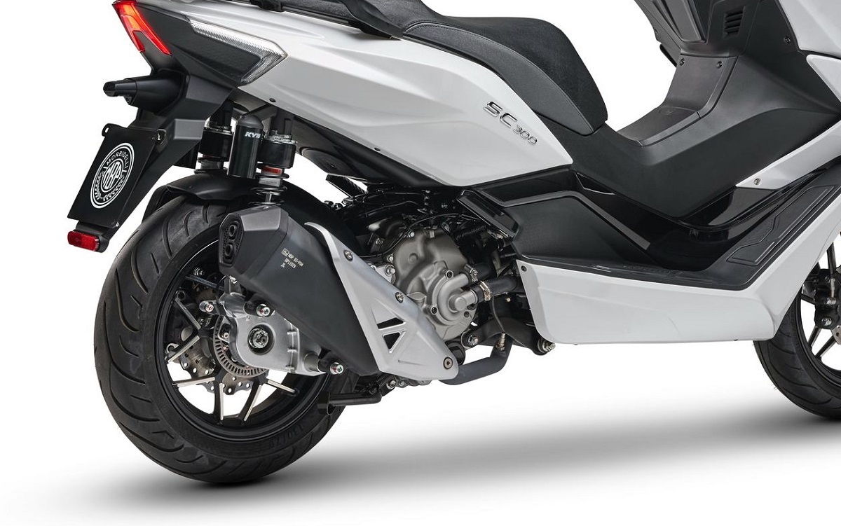 Quên Honda SH đi, ‘vua xe ga’ mới ‘Made in Italy’ ra mắt, thiết kế đẹp hơn hẳn Air Blade, giá cực rẻ