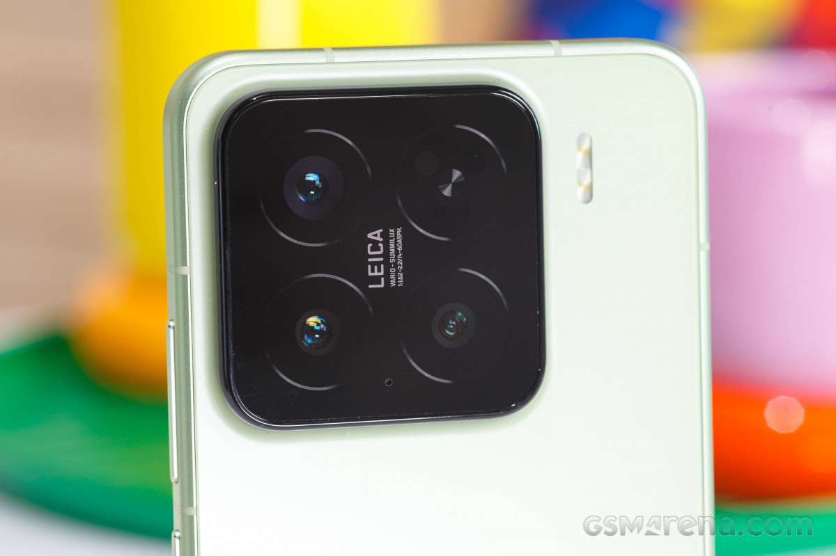 Giá đập hộp Xiaomi 15 tháng 5: Cực rẻ, dễ mua, vua camera 3 mắt Leica, iPhone 16 Pro Max cũng lép vế