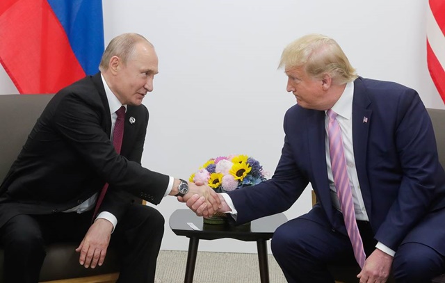 Ông Trump liên tục thay đổi lập trường về việc giải quyết xung đột, Ukraine và Nga \'xoay như chong chóng\'