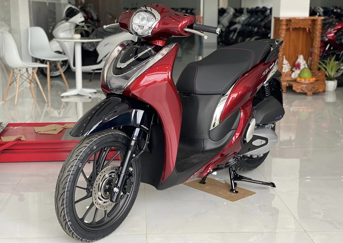 Bảng giá xe Honda SH Mode 2025 tháng 5/2025 giảm \'mất phanh\': Hút khách hơn LEAD và Vision vì quá rẻ
