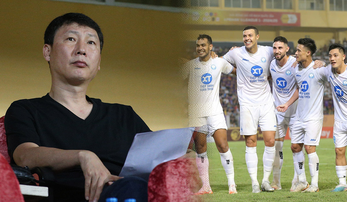 Tin bóng đá trưa 6/5: CLB Nam Định nhận vinh dự lớn từ AFC; FIFA làm khó HLV Kim Sang-sik