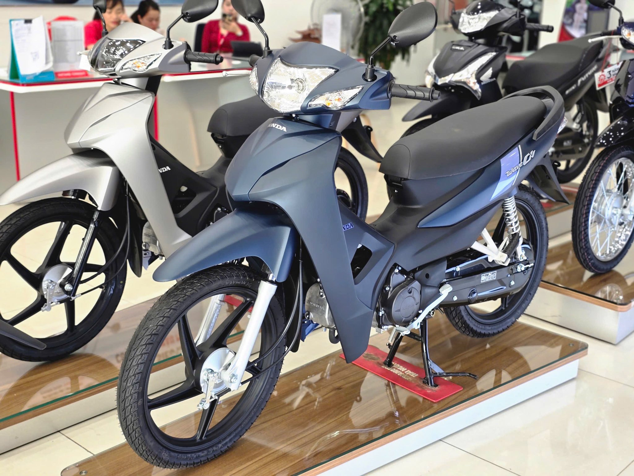 Bảng giá xe Honda Wave Alpha 2025 tháng 5/2025 tại đại lý: \'Gây sốt\' vì quá rẻ, lấn át RSX và Future