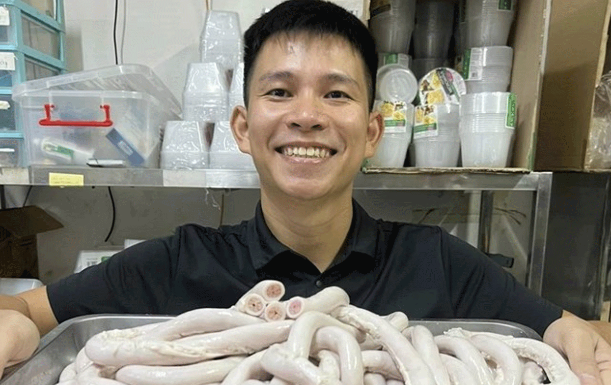 TikToker Thế Lòng Se Điếu quảng cáo đoạn lòng lợn dài 40m lên tiếng xin lỗi vì quảng cáo sai sự thật