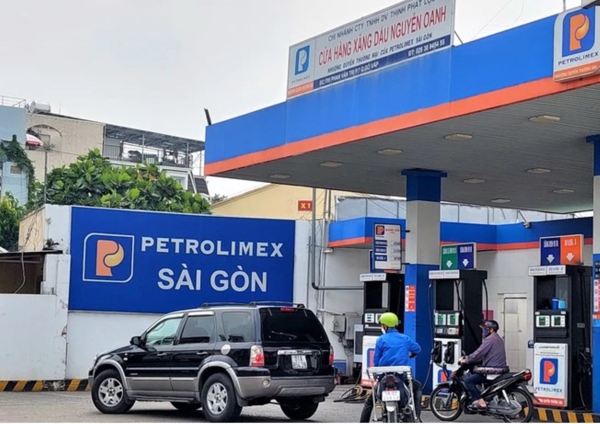 Giá xăng dầu hôm nay 8/5: Trong nước giảm \'thần tốc\' từ chiều nay, RON95 chỉ còn hơn 18.000 đồng/lít