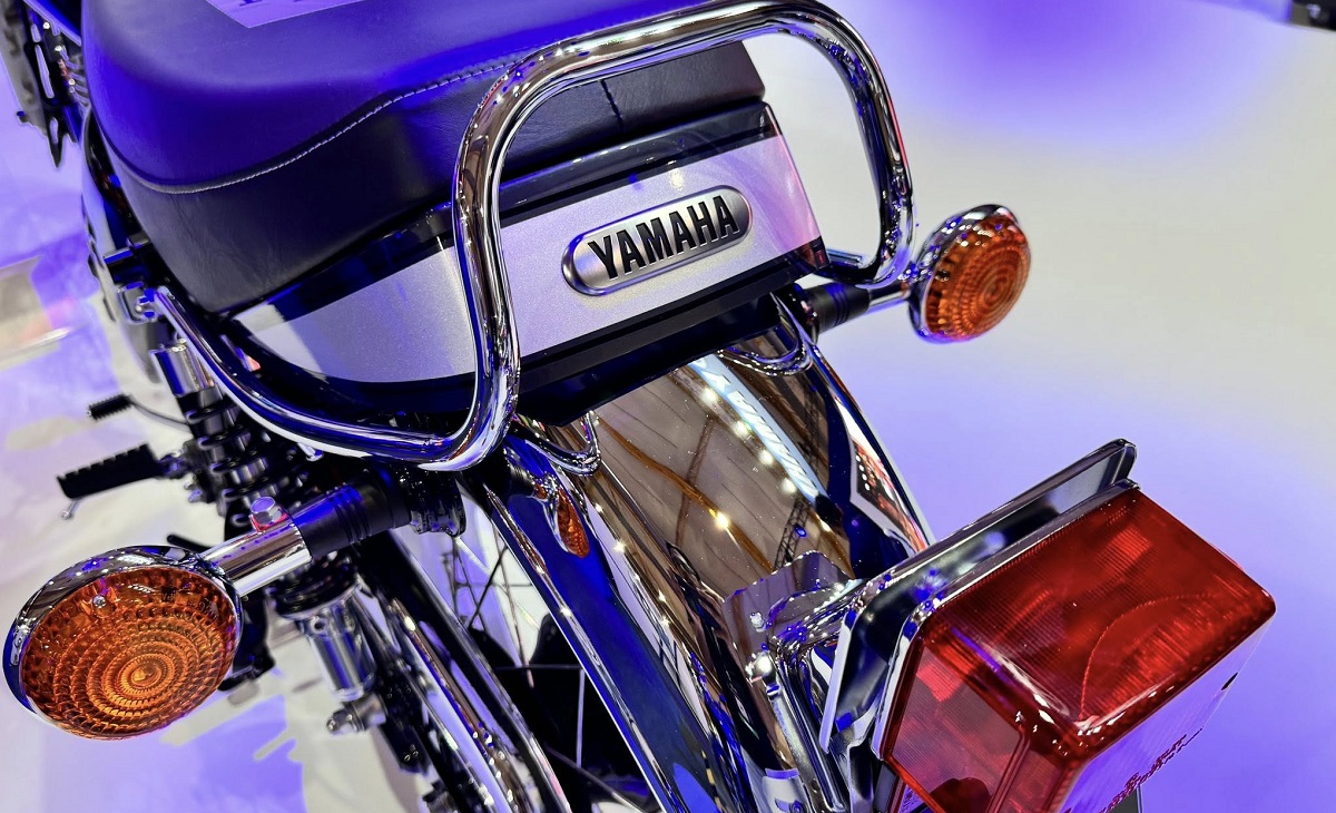 Tin xe cuối tuần: Yamaha ra mắt ‘huyền thoại côn tay’ chất hơn cả Honda Winner X và Exciter, giá mềm
