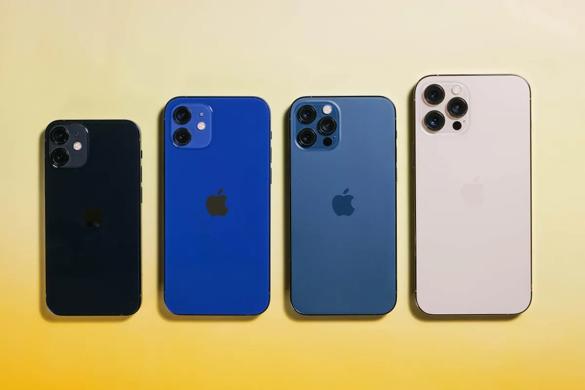 Bảng giá iPhone 12  tháng 5/2025: Phone 12 Pro Max hạ giá vì thiếu AI, iPhone 12 vua màn OLED giá rẻ