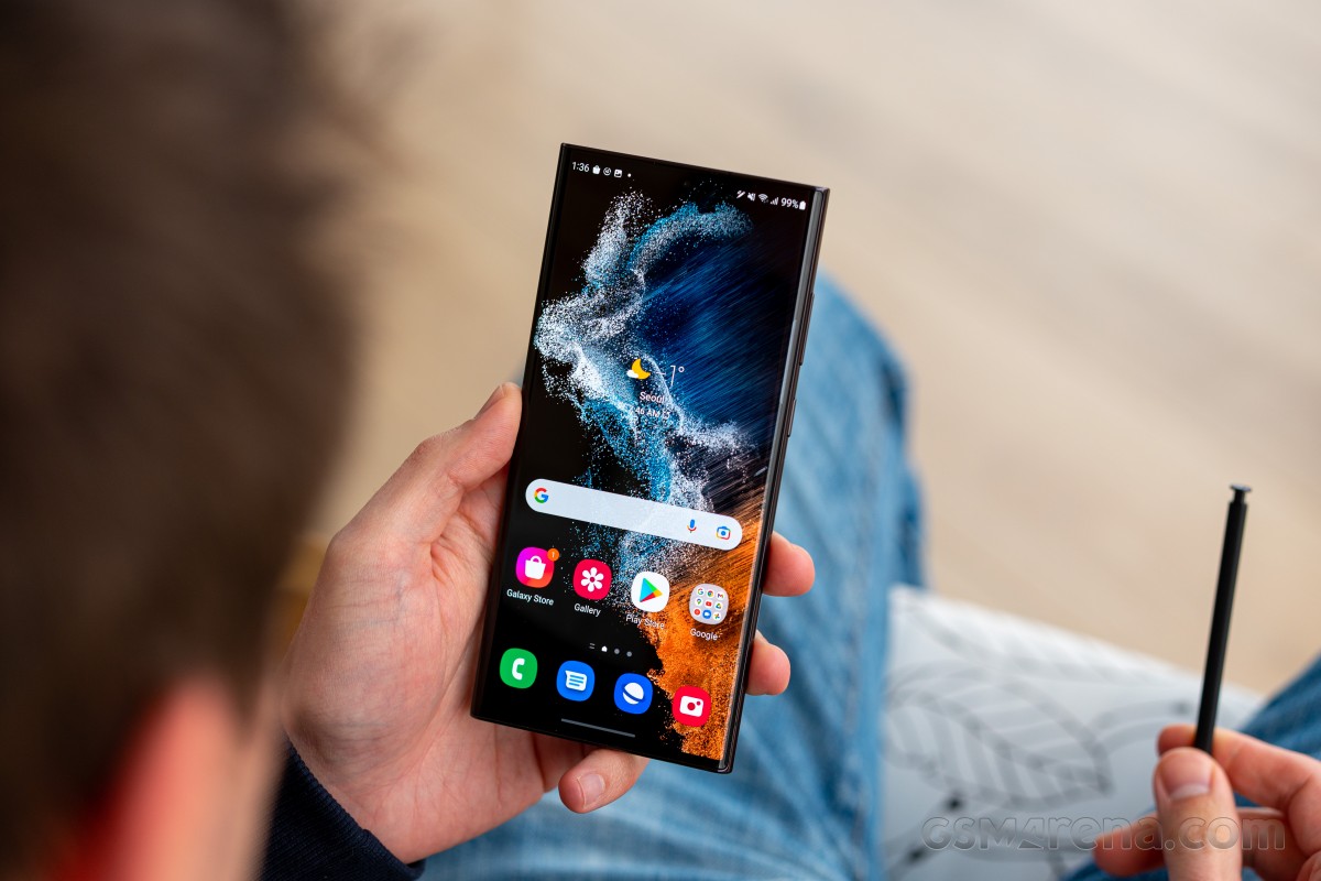 Đây là đàn anh cứng của Galaxy S25 Ultra giống nhiều mặt giá rẻ hơn 20 triệu, bằng iPhone 12 Pro Max
