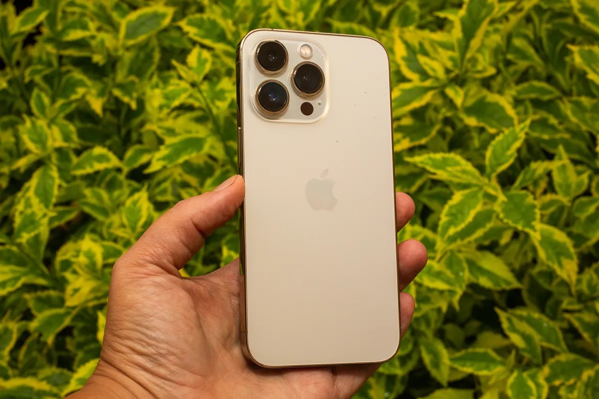iPhone 13 Pro giảm tới 20 triệu đồng cuối tháng 5, không kém iPhone 16 Pro Max, Galaxy S25 là bao