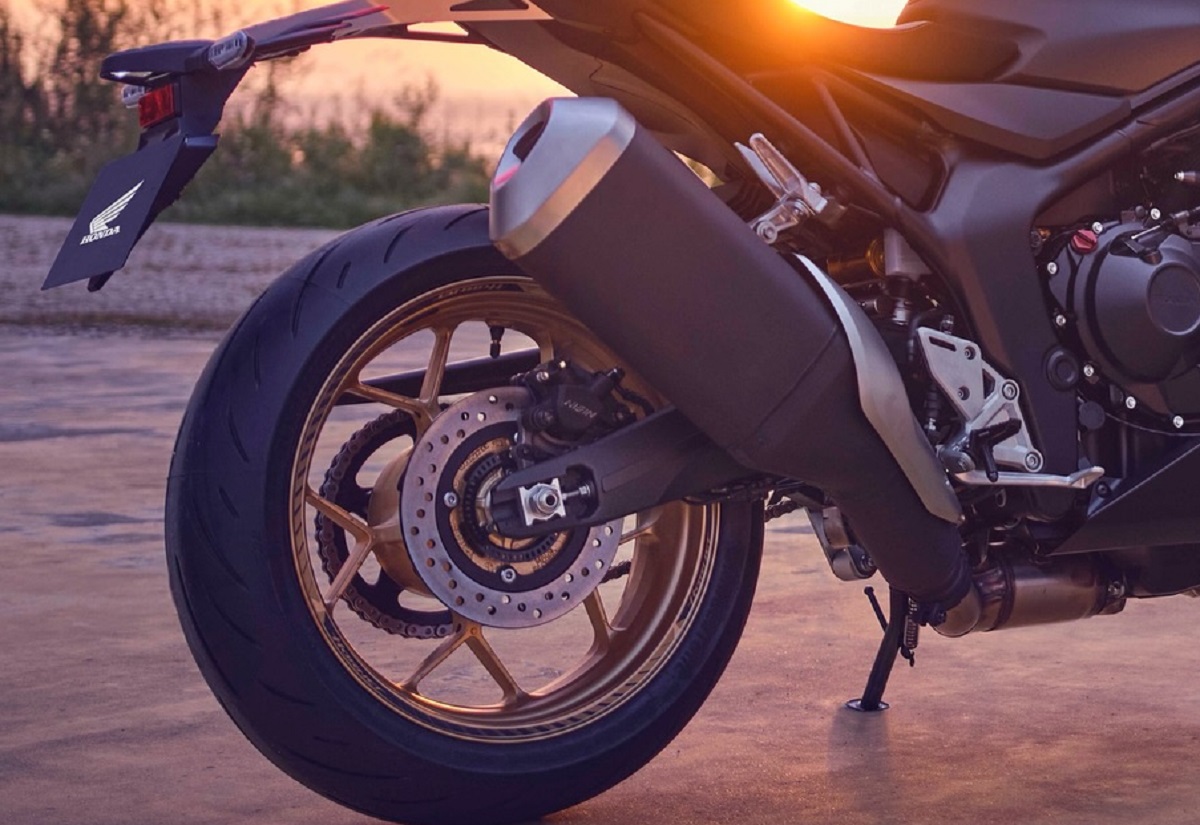 Honda chính thức ra mắt ‘huyền thoại côn tay’ mới chất hơn cả Winner X và Yamaha Exciter, giá dễ mua