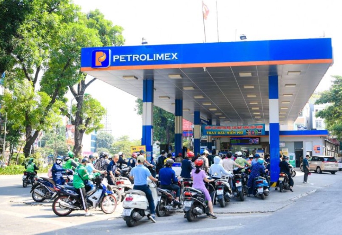 Giá xăng dầu chiều hôm nay 29/5: Xăng tăng dầu \'quay xe\' giảm, thấp nhất chỉ hơn 16.000 đồng/lít 
