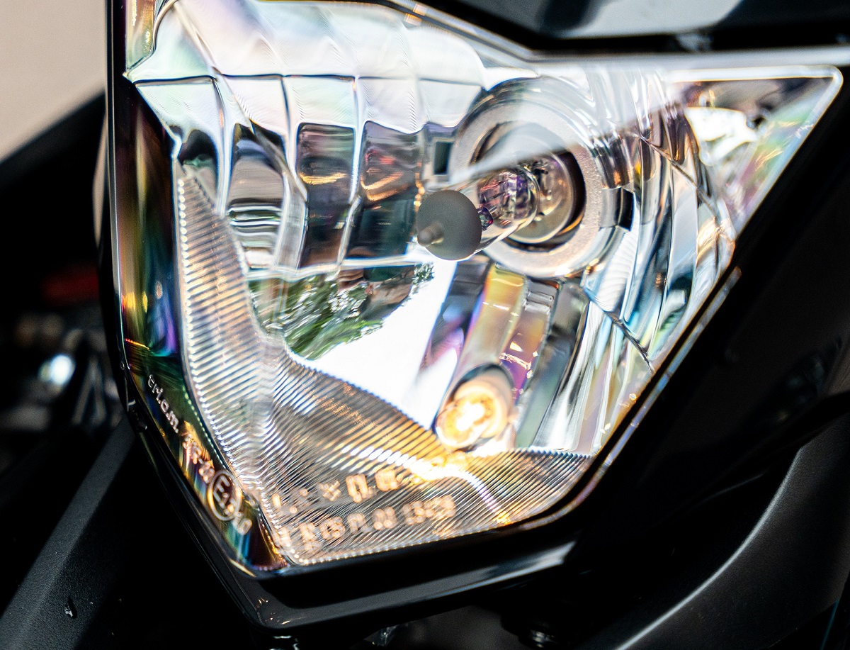 Yamaha chính thức ra mắt ‘vua côn tay’ 155cc giá 79 triệu đồng tại Việt Nam: Khắc chế Honda Winner X