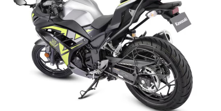 \'Vua côn tay\' mới của Nhật chính thức ra mắt: Chất hơn Yamaha Exciter và Honda Winner X, giá cực rẻ
