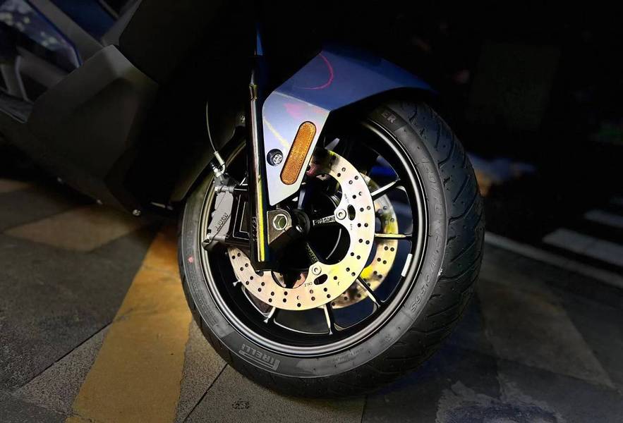 Tin xe trưa 3/6: Ra mắt ‘đối thủ trên cơ’ Honda SH 160i với mức giá cực rẻ, thiết kế đẹp mê ly