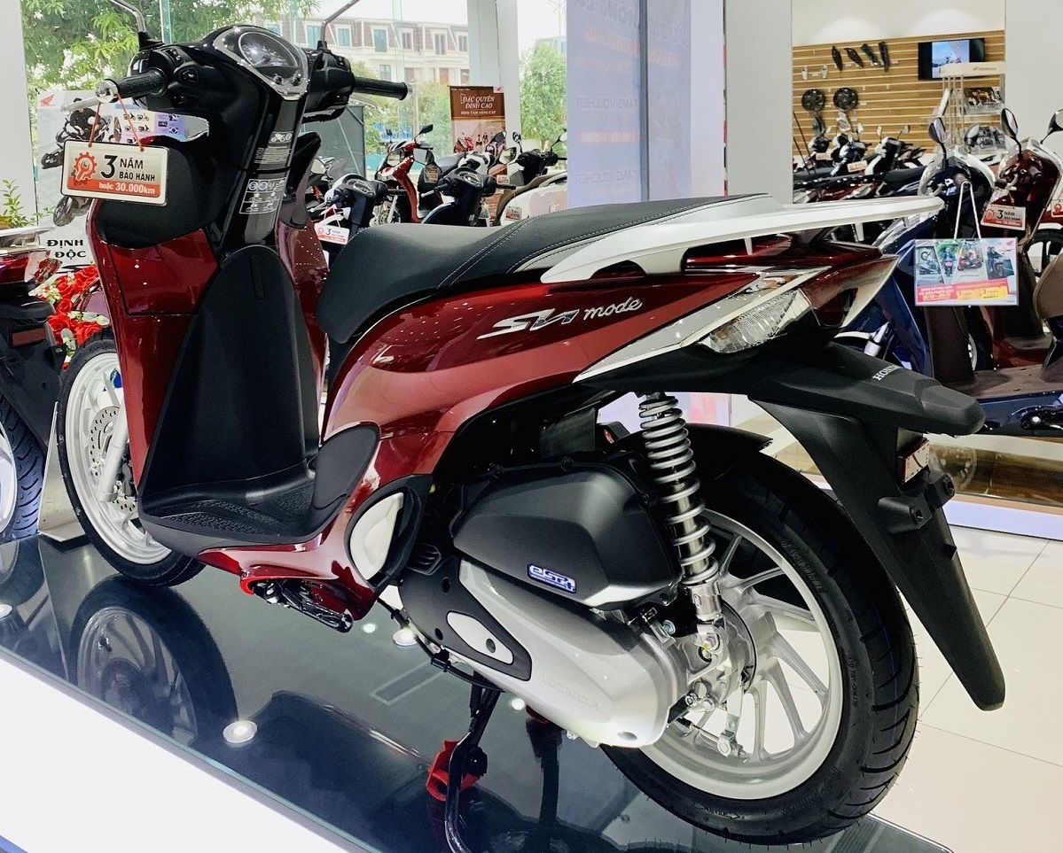 Bảng giá xe Honda SH Mode 2025 tháng 6/2025 đã \'chạm đáy\': Được săn đón hơn Vision và LEAD vì quá rẻ