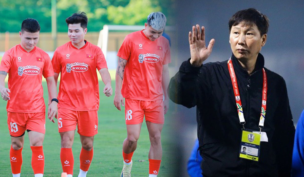 HLV Kim Sang-sik chốt danh sách ĐT Việt Nam, 5 cầu thủ vắng mặt trước ngày sang Malaysia