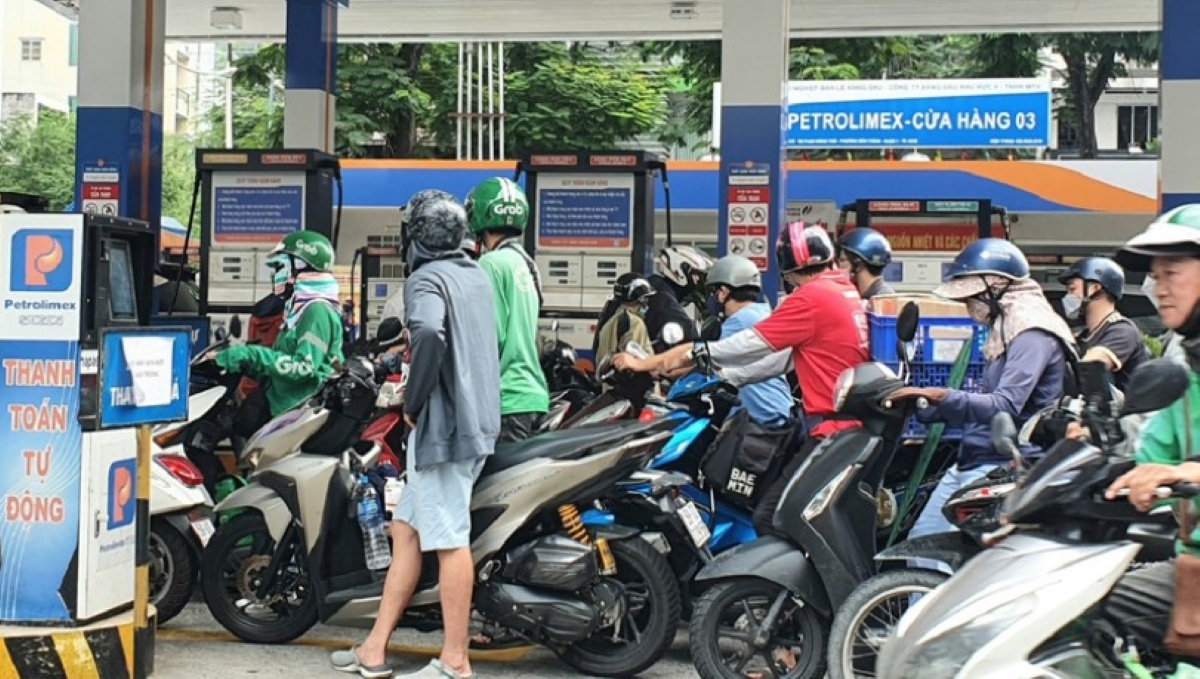 Giá xăng dầu hôm nay 10/6: Dầu thô tăng mạnh, thị trường trong nước cũng được đà \'ăn theo\' 