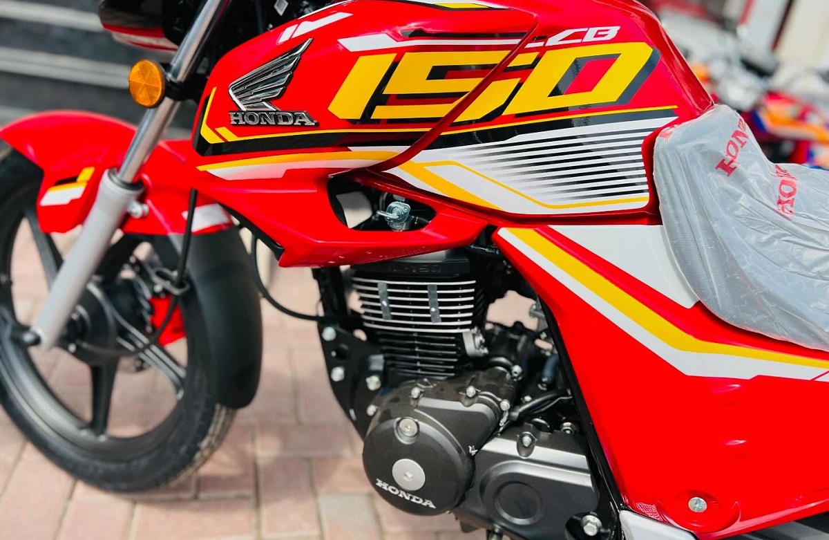 Tin xe máy 18/6: ‘Vua côn tay’ 150cc mới tinh của Honda về đại lý, hạ bệ Exciter, giá 41 triệu đồng