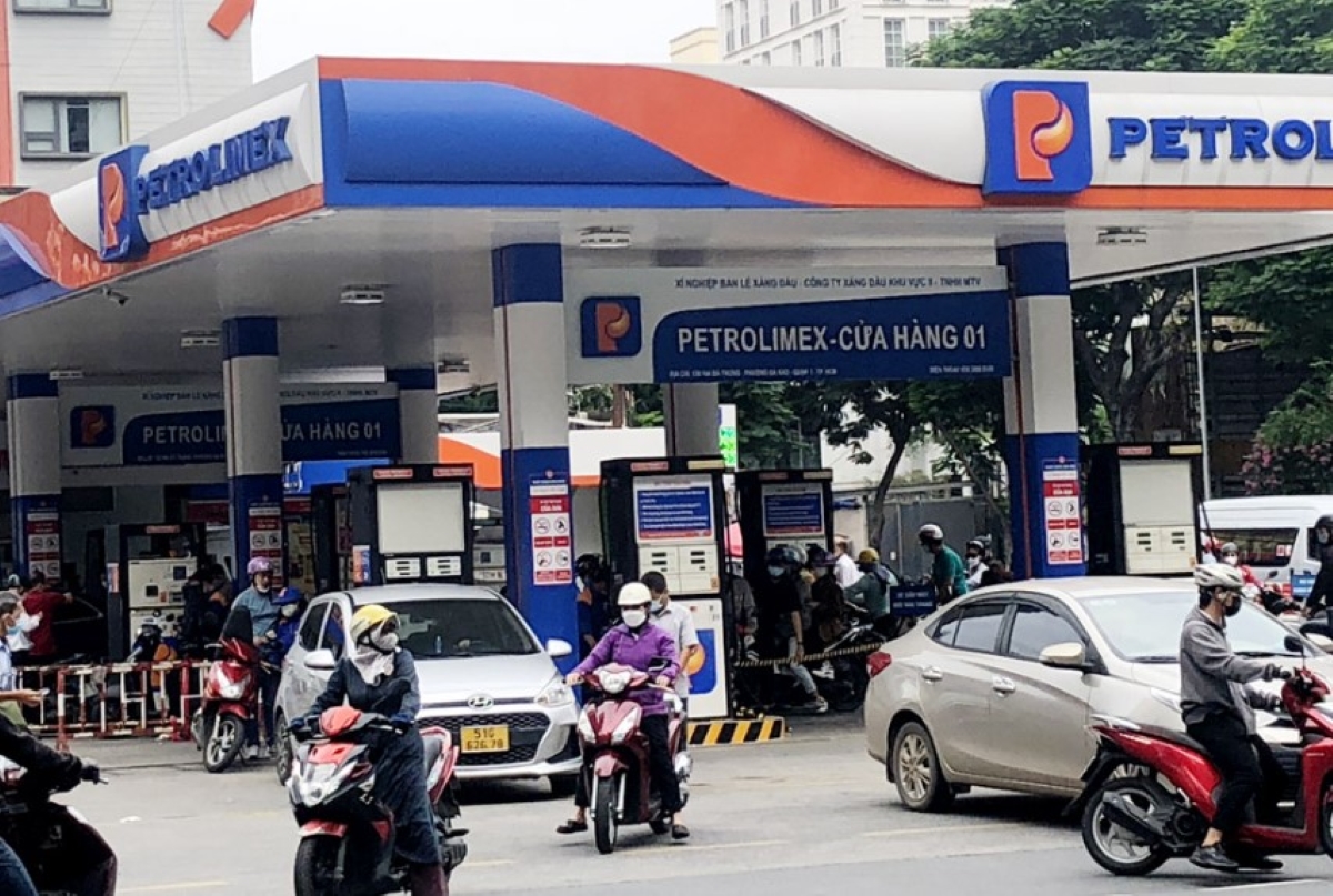 Giá xăng dầu hôm nay 20/6: Bất ngờ tụt mạnh gần 2%, cảnh báo nóng nguy cơ thị trường bị gián đoạn