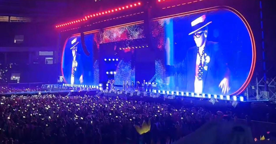 G-Dragon \'cháy\' hết mình dưới mưa tại Mỹ Đình: Đêm nhạc đi vào lịch sử với hàng chục nghìn fan Việt