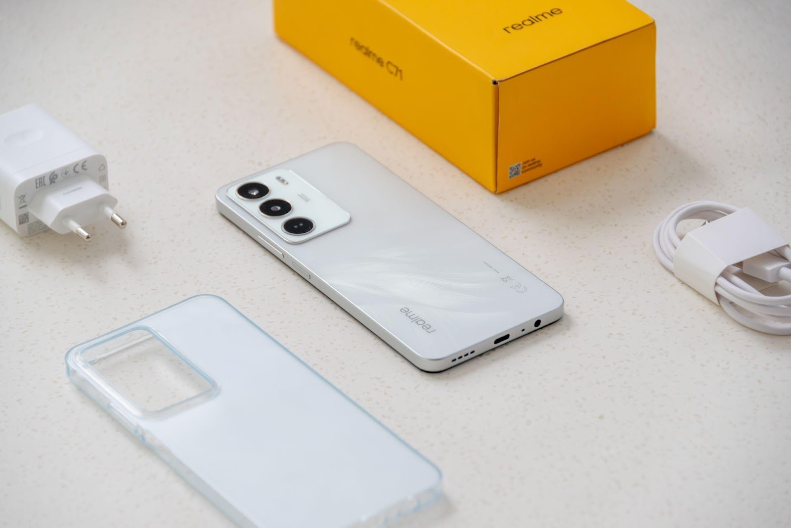 Đánh giá thực tế realme C71: Thiết kế bắt mắt, công năng ấn tượng